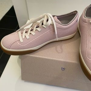 Rothy’s lace-up size 8 pink brand new never worn.